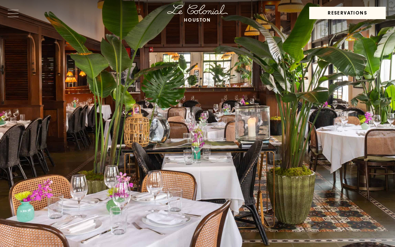 Le Colonial — screenshot of their official website